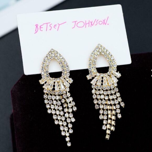 NWT BJ Dangle Pierced Earrings - Picture 1 of 3